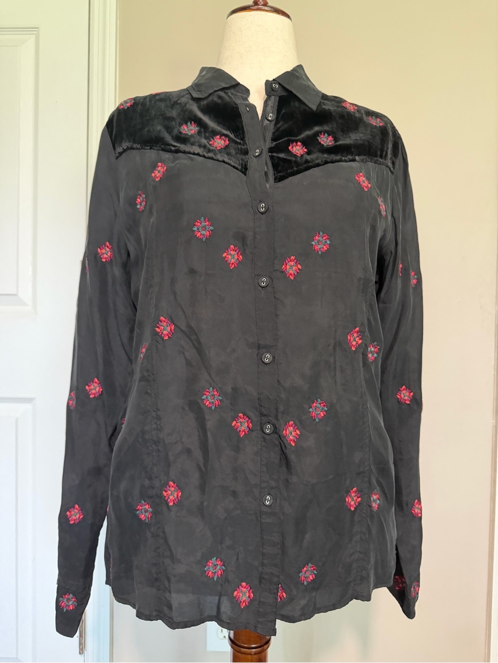 Johnny Was - Western Embroidered Button-Down Shirt with Velvet Yoke - Picture 1 of 15